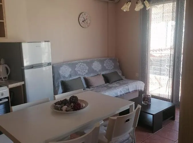 Enoikiazomena Diamerismtata Giannakoudis νο1 Apartman