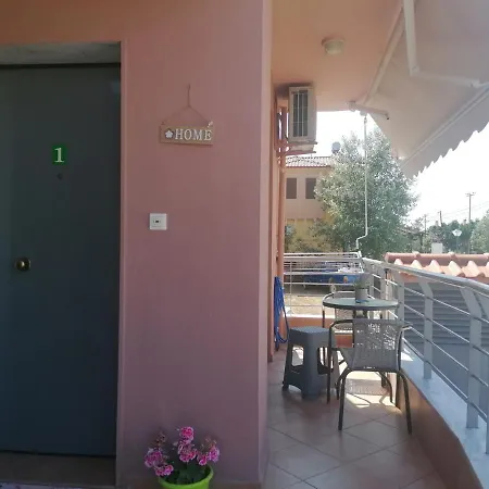 Enoikiazomena Diamerismtata Giannakoudis νο1 Nikiti (Sithonia)