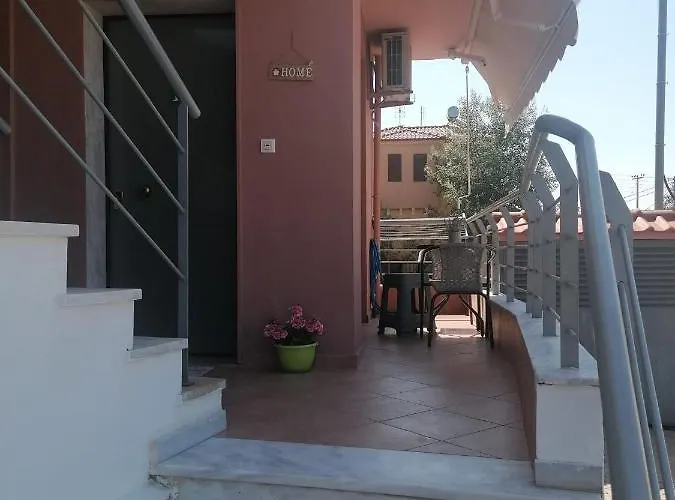 Enoikiazomena Diamerismtata Giannakoudis νο1 公寓 尼基季